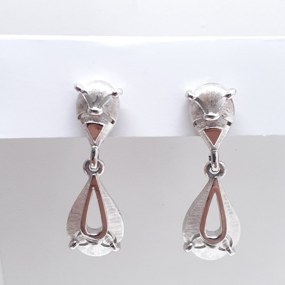 Vintage Crown Trifari Earrings Signed Clip On Silver Tone Dangle - Picture 15 of 16